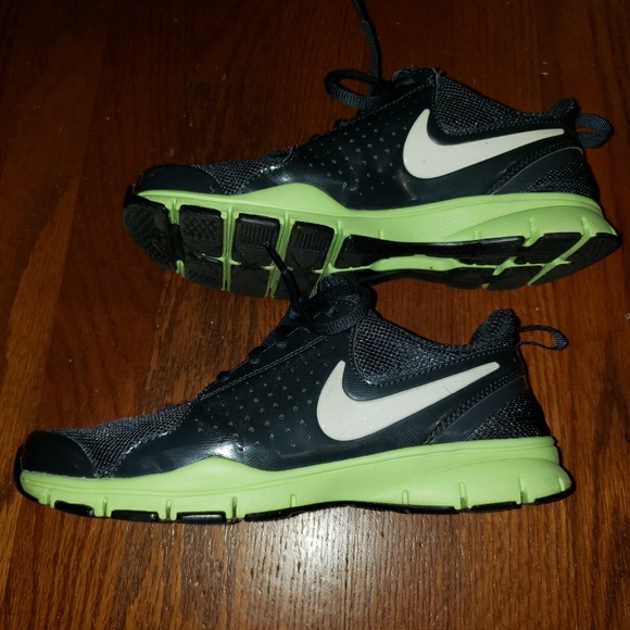 Nike running shoes w/gel insoles - Picture 5 of 8